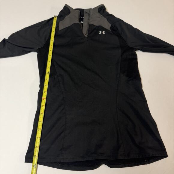 Under Armour Women’s Cold Gear Fitted Quarter Zip Pullover. Black. Size MD - Picture 12 of 15